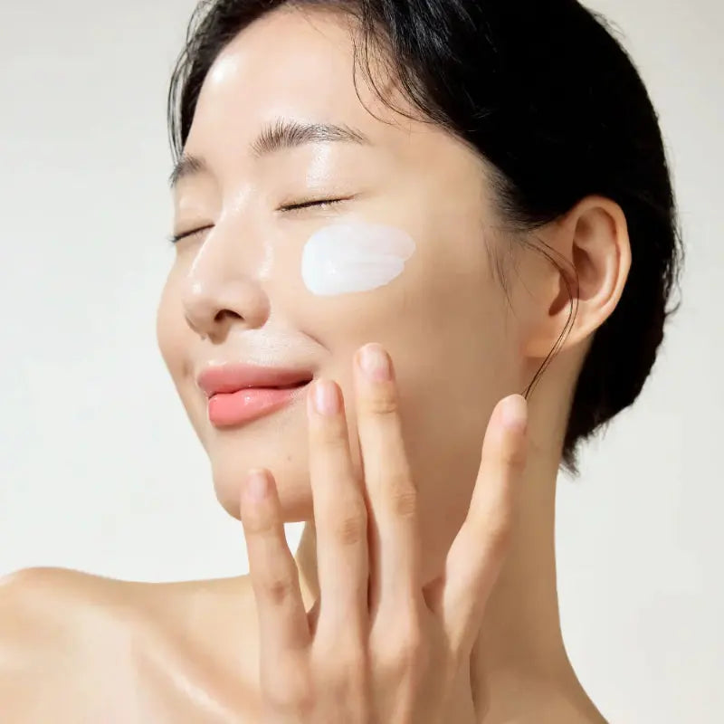 PORE + DARK SPOT BRIGHTENING CARE SUNSCREEN SPF 50+