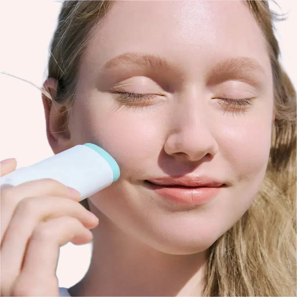 MADAGASCAR CENTELLA HYALU-CICA SILKY-FIT SUN STICK SPF 50+