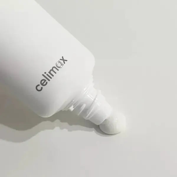 OIL CONTROL LIGHT SUNSCREEN SPF 50+