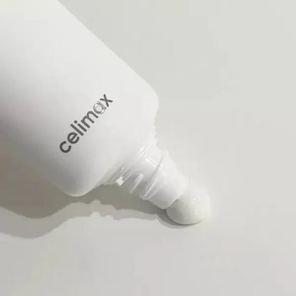 OIL CONTROL LIGHT SUNSCREEN SPF 50+